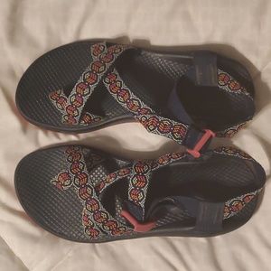 Womens Chacos size 8 Blue Peace